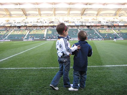 Fascinated ~ watching the LA Galaxy warm up